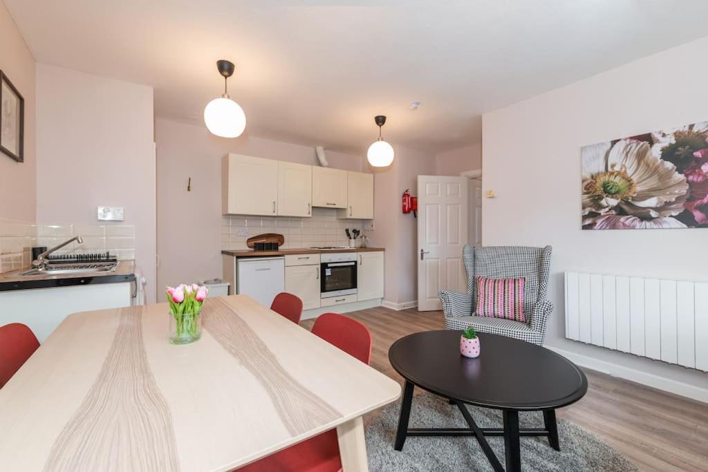 Fully Refurb Drogheda Apt7 3Rd Floor Exteriör bild